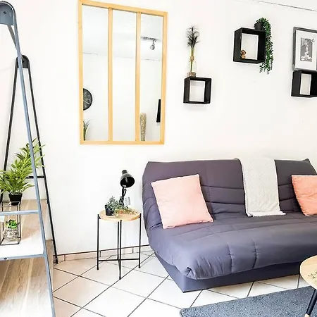 Apartment New ! Le Coeur De Avec Terrasse! Parking Guingamp